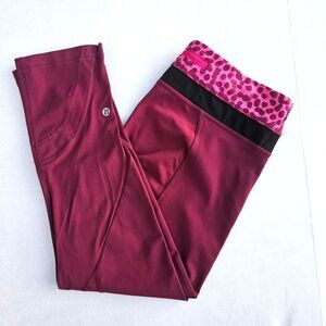 Lululemon Run Inspire Crop II Women’s Berry Running Leggings Size 8 EUC